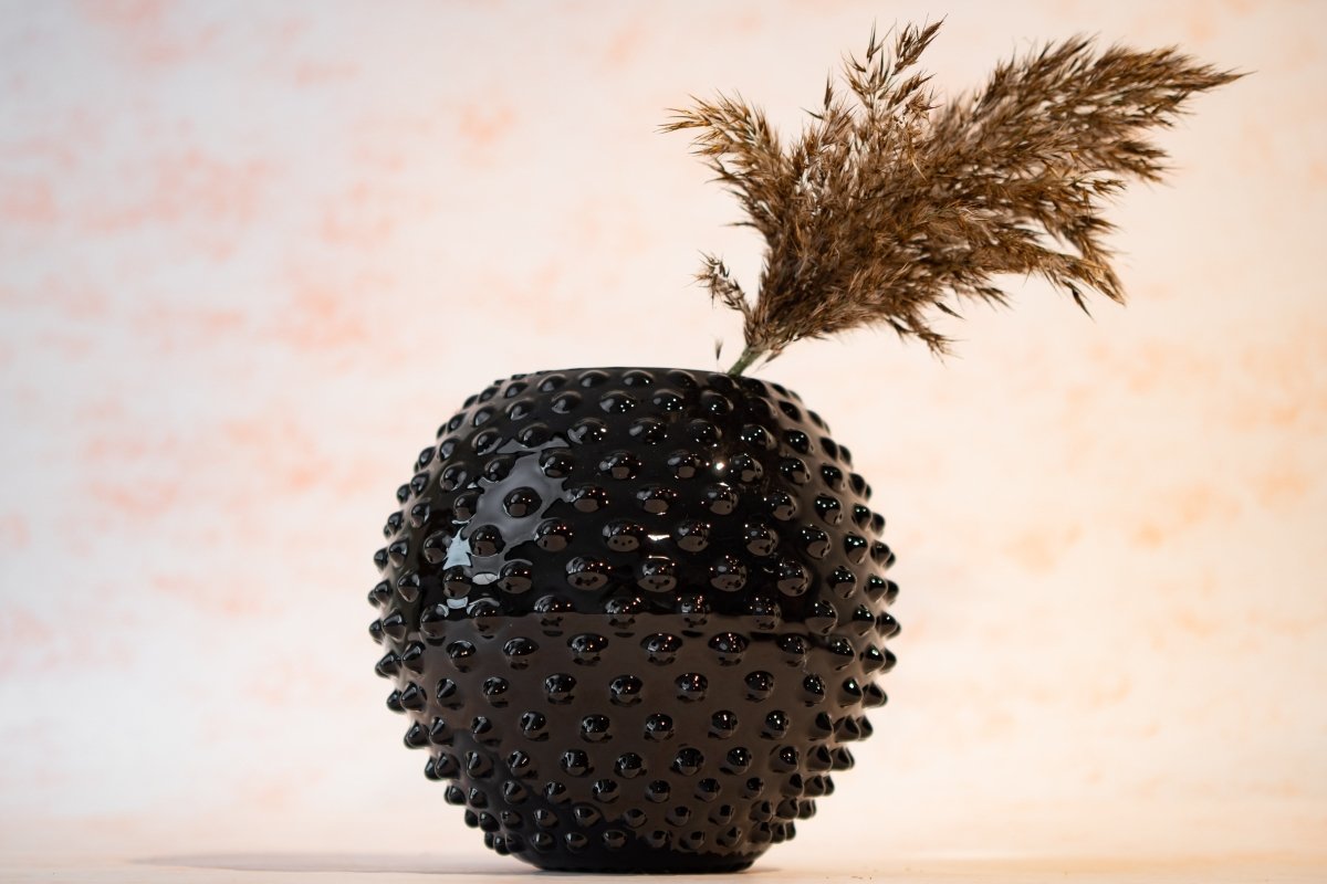 Black Hobnail Vase - KLIMCHI